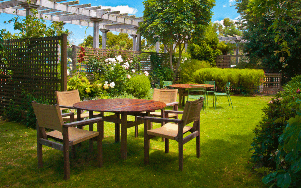  | Exquisite Lawn & Landscaping